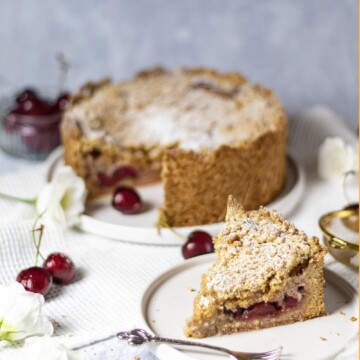 Vegan Cherry Quark Streusel