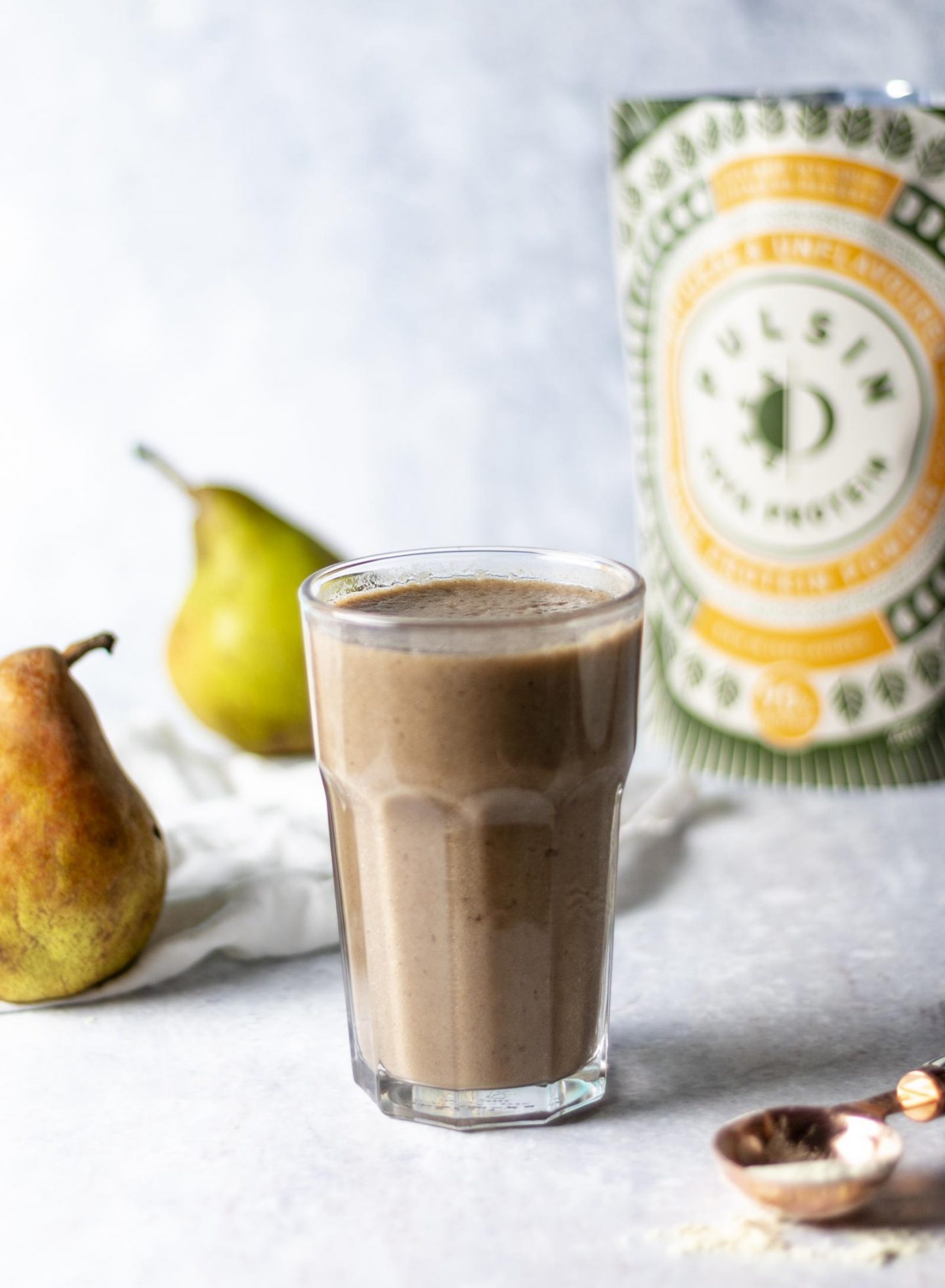 Pear & Cinnamon Smoothie (Vegan)