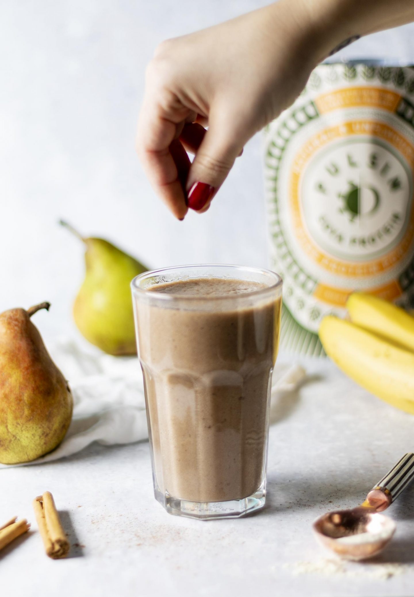 Pear & Cinnamon Smoothie (Vegan)