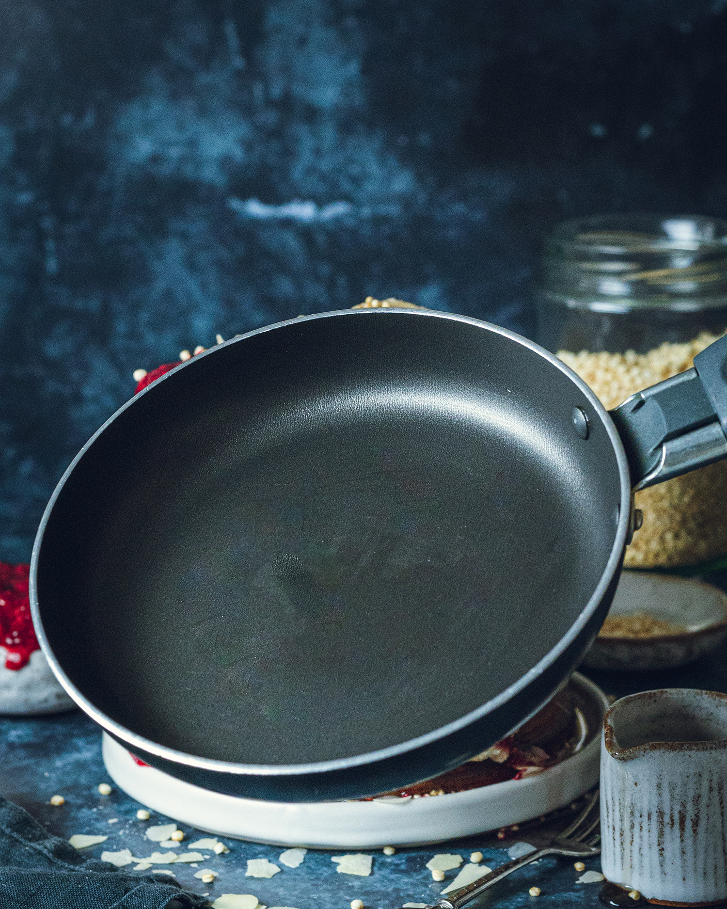 a small round egg-pan which is great for making perfectly round American-style pancakes