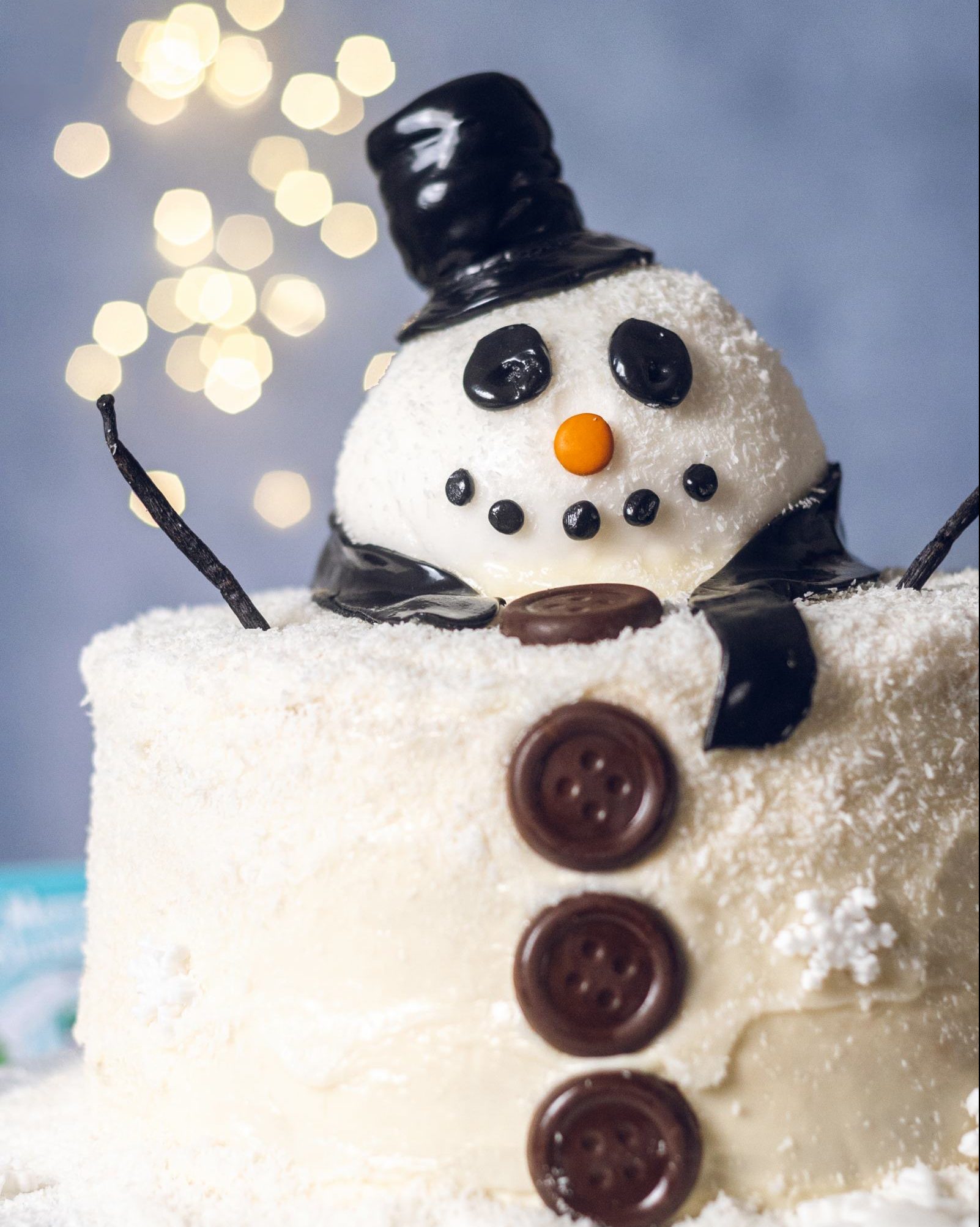 Brown Butter Snowman Cake