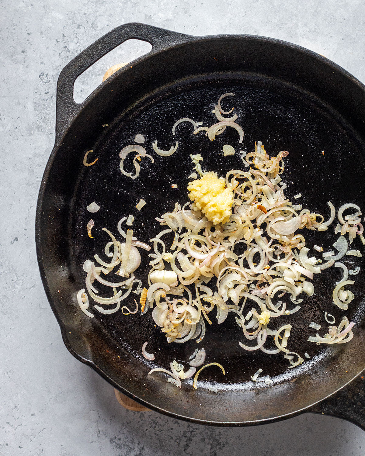 shallots, salt, oil and garlic in a skillet