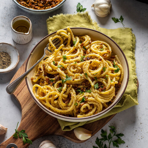 Fettuccine al Tofu e Bacon (Fettuccine with Tofu and Bacon)