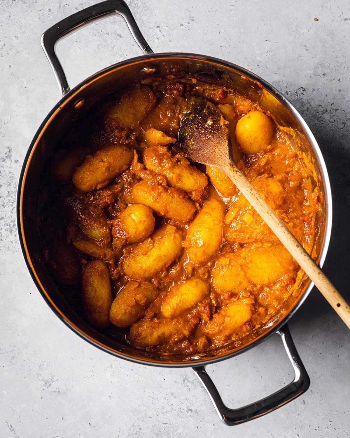 dum aloo in a saucepan