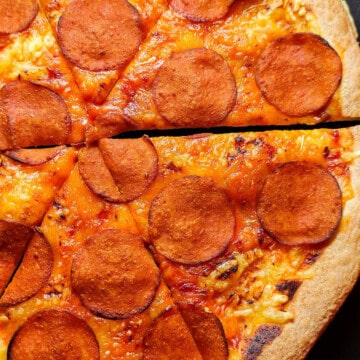 vegan pepperoni pizza at pizza hut