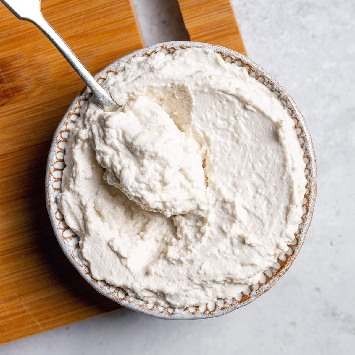 vegan-almond-ricotta-recipe-easy-delicious-romy-london