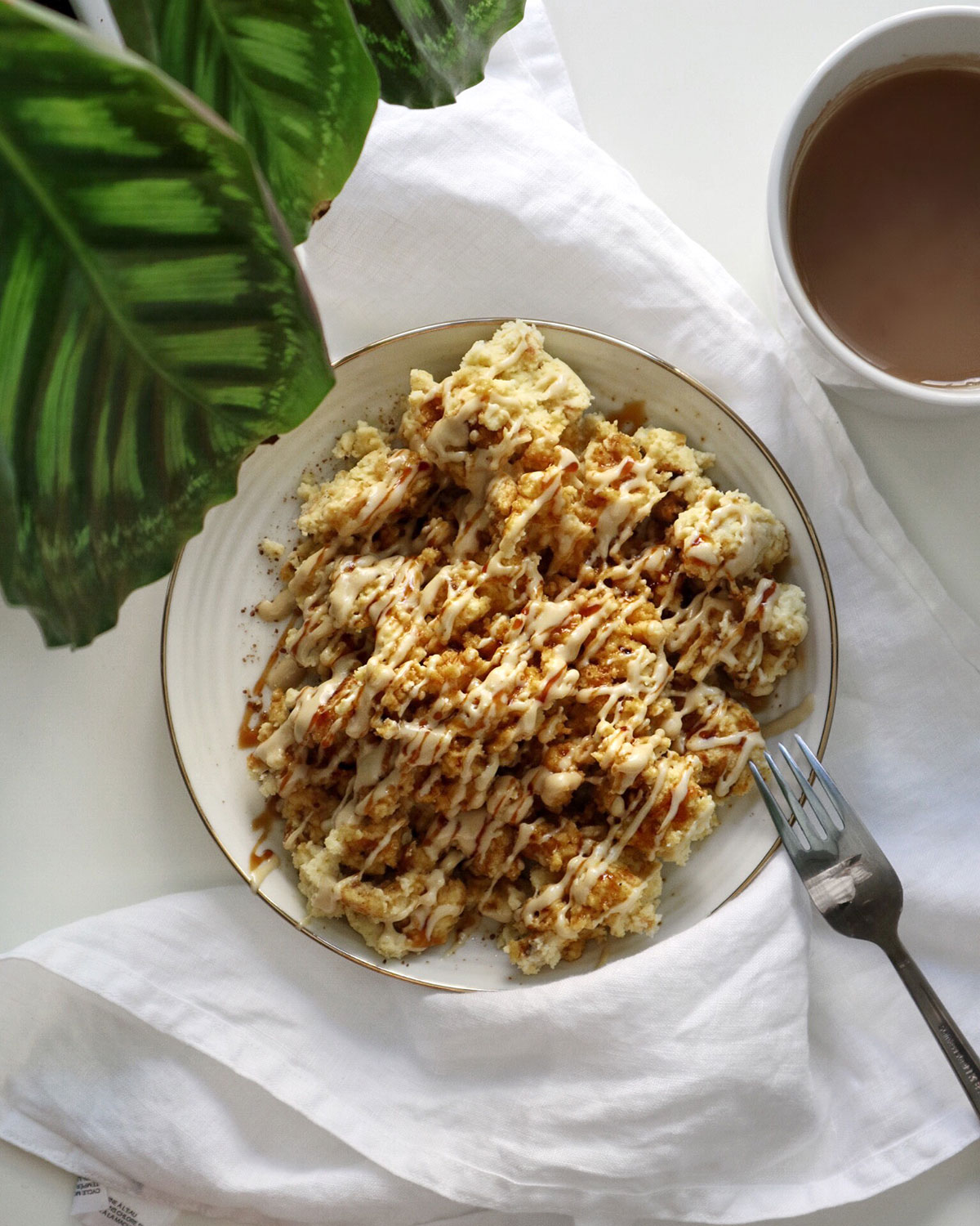 A plate of vegan keto scramble.